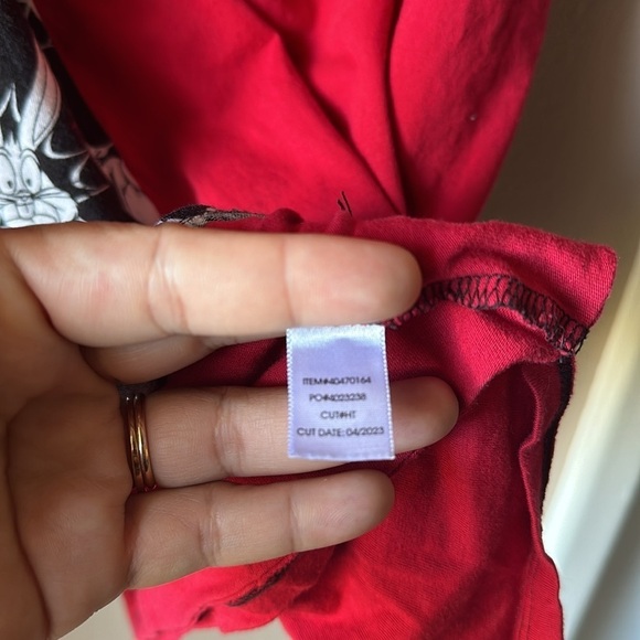 TORRID WARNER BROS Looney Tunes Bugs Bunny Classic Fit Colorblock Tee - Picture 9 of 10